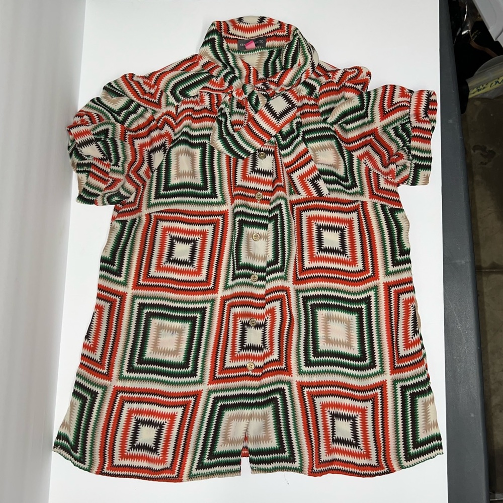 Vince camuto blouse XS